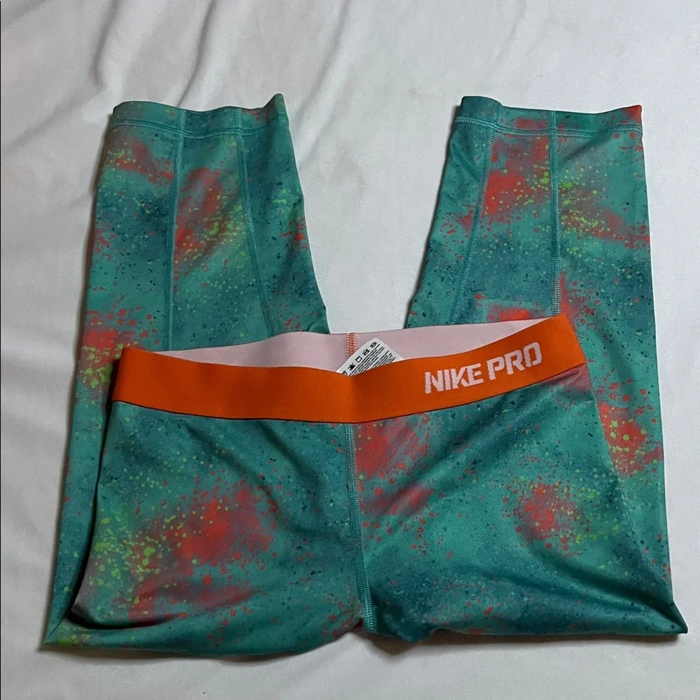 Nike Pro Capri Leggings
